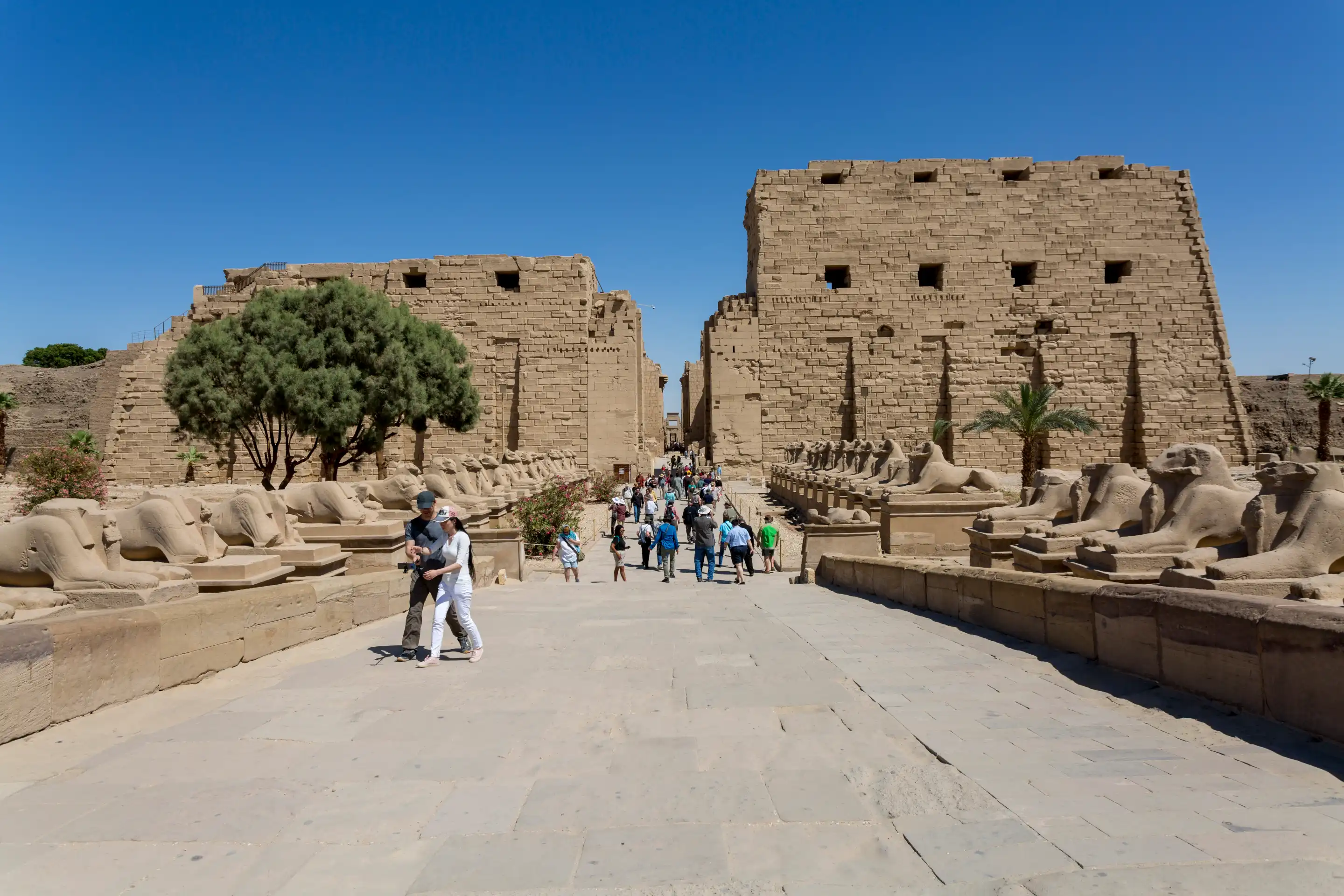 Luxor karnak temple